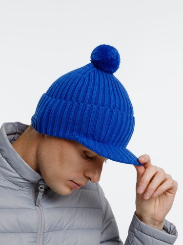 Вязаная шапка с козырьком Peaky, синяя (василек) фото 7