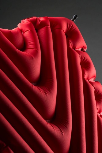 Надувной коврик Insulated Static V Luxe, красный фото 5